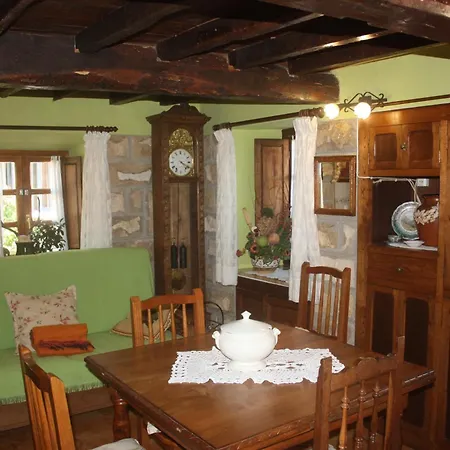 Holiday home Casa Vacacional La Cepada Carrandi