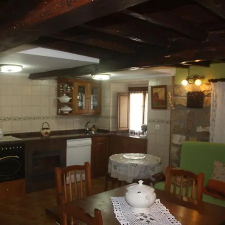 Casa Vacacional La Cepada Holiday home *